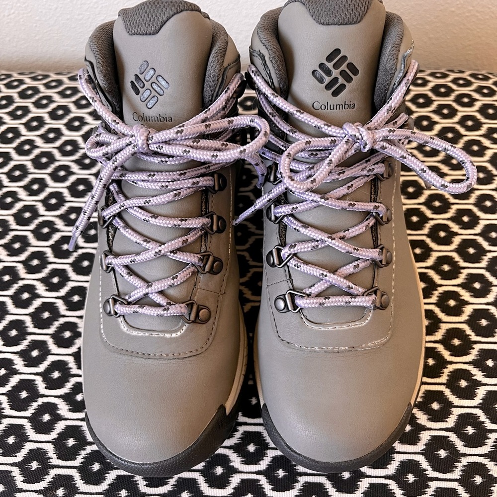 Columbia Hiking Boots size 7